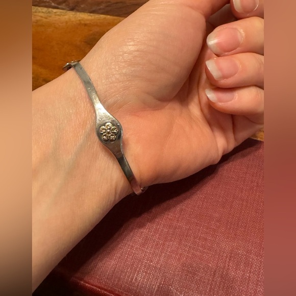 James Avery Retired 14k ButterCup Accent Sterling Silver Bangle - Picture 3 of 9